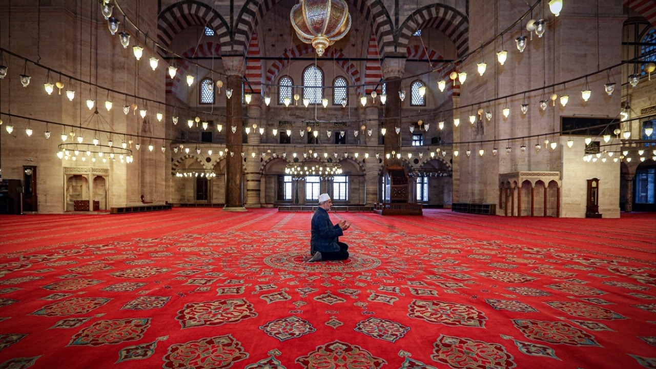 Cami Ziyaretleri İçin Fotoğrafçılık İpuçları Cami Ziyaretleri İçin Fotoğrafçılık İpuçları