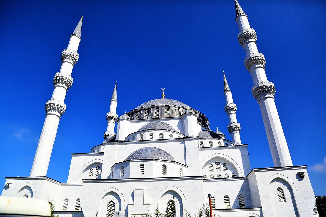 Cami ile Mescit Arasındaki Fark Nedir? Cami ile Mescit Arasındaki Fark Nedir?