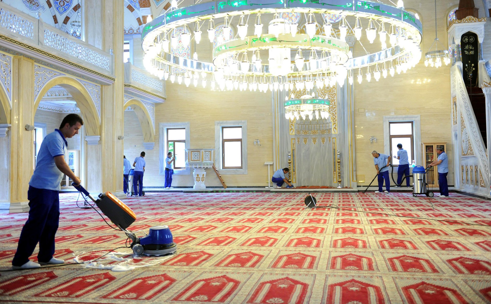 Etkili Cami Temizliği Nasıl Yapılır? Etkili Cami Temizliği Nasıl Yapılır?