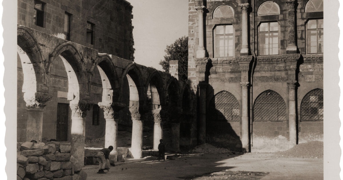 Revak Nedir? Camilerdeki Yeri Nedir? Revak Nedir? Camilerdeki Yeri Nedir?