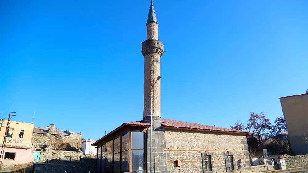 Dayanıklılık ve Geleneksel İşçilik Ürünü Taş Camiler Nedir? Dayanıklılık ve Geleneksel İşçilik Ürünü Taş Camiler Nedir?