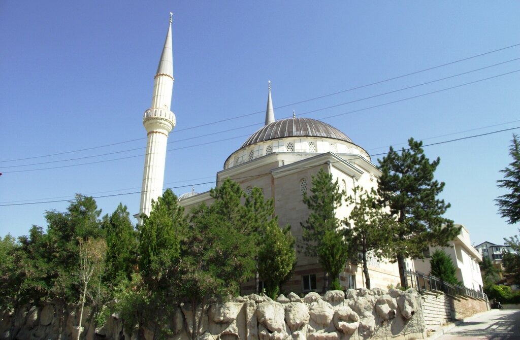 Camiler Neden İslam Mimarisinin Kalbi? Camiler Neden İslam Mimarisinin Kalbi?