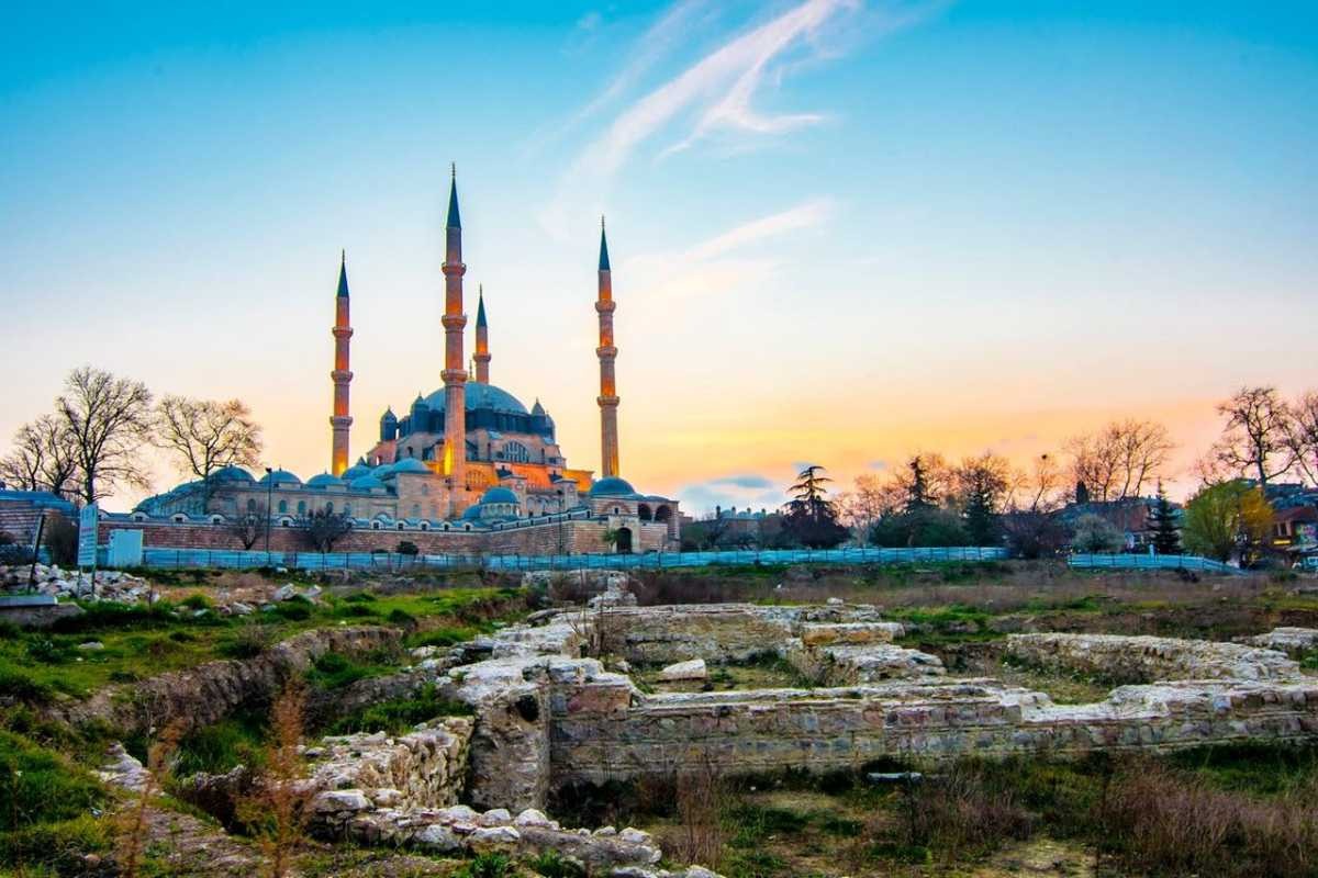 Camiye Bağış Nedir? Camiye Bağış Neden Yapılır? Camiye Bağış Nedir? Camiye Bağış Neden Yapılır?