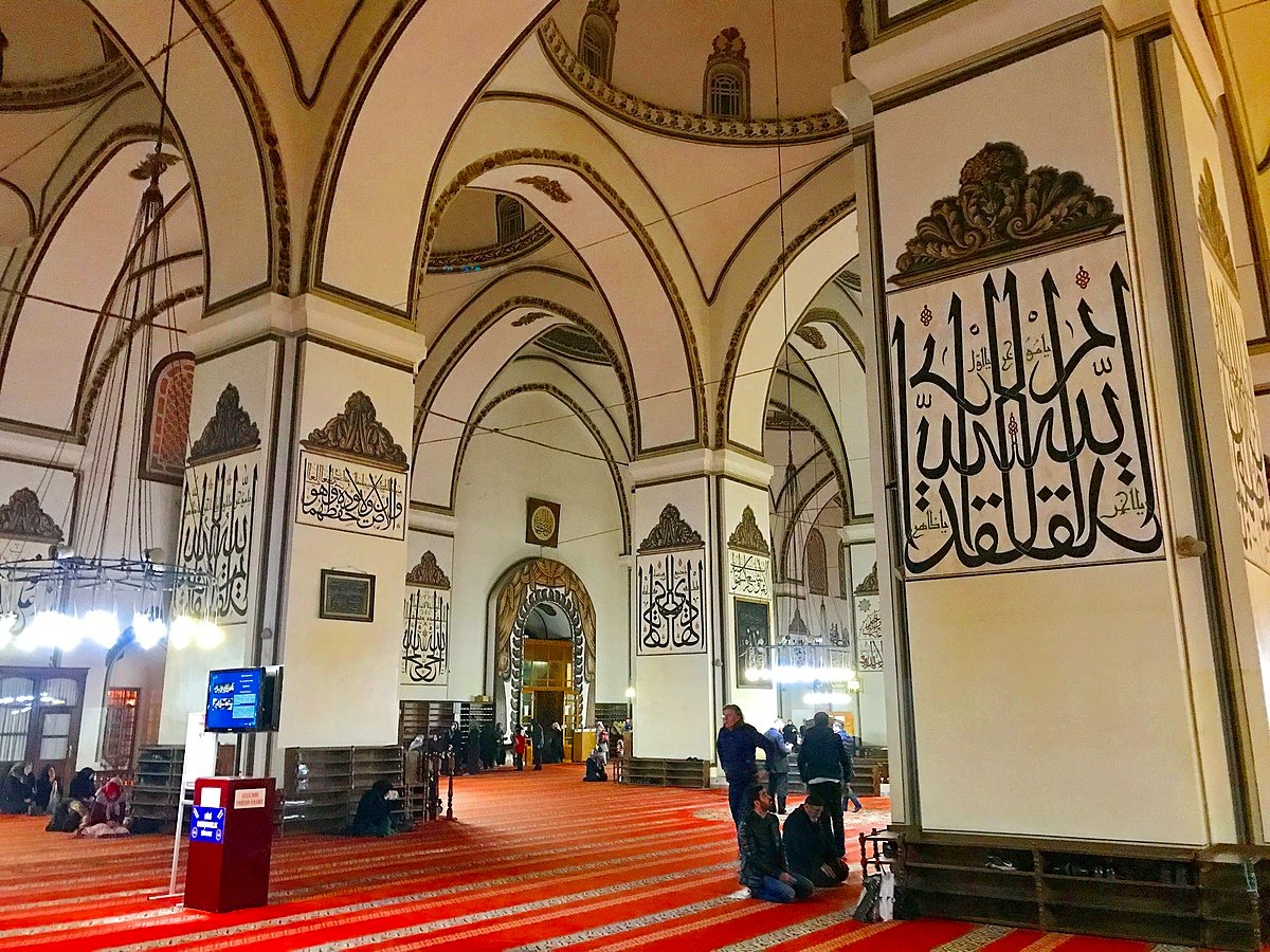 Camilerde Sessizlik Nasıl Psikolojik Destek Sunar? Camilerde Sessizlik Nasıl Psikolojik Destek Sunar?